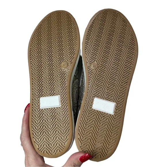 Vleyn Blue Paisley Sneakers Size 8 & Matching Mini Bag Set - Picture 9 of 13